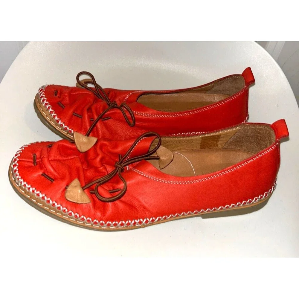 Spring Step Women’s Berna Slip On Loafer Shoe size 40/9 NWOT Genuine Leather Red